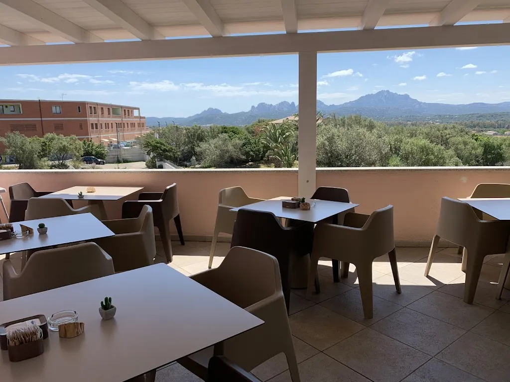 MaMa Trattoria Pizzeria restaurant in Arzachena