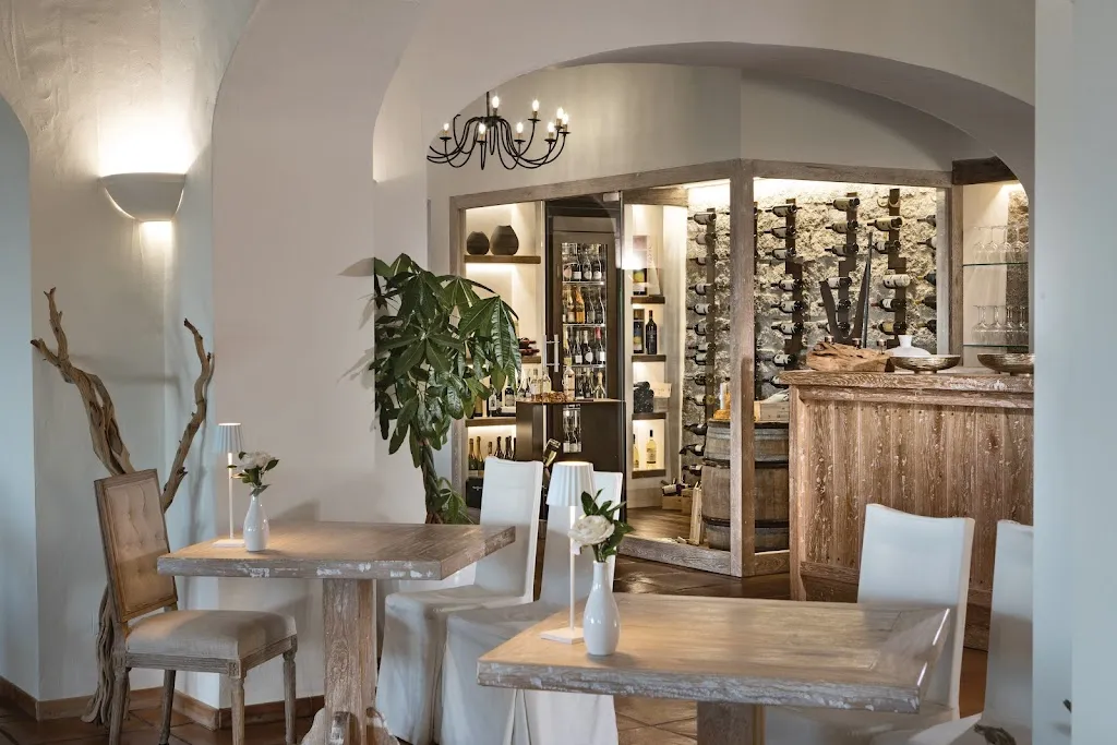 Ristorante Osteria Gourmet di Li Finistreddi restaurant in Arzachena