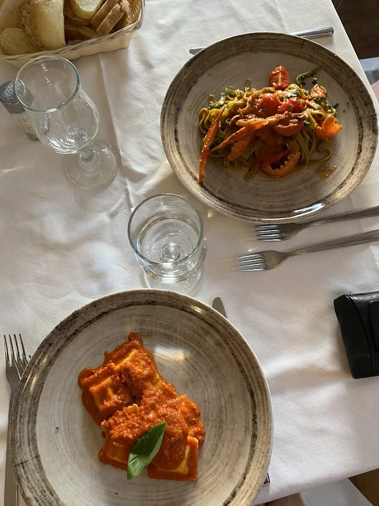 Iva Skukan_Ristorante Pizzeria La Vecchia Costa_Arzachena_review