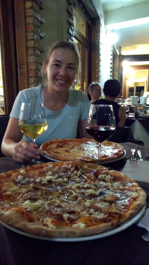 Tojsem Ztohojelen_PepeNero Assemini Ristorante & Pizzeria_Assemini_review