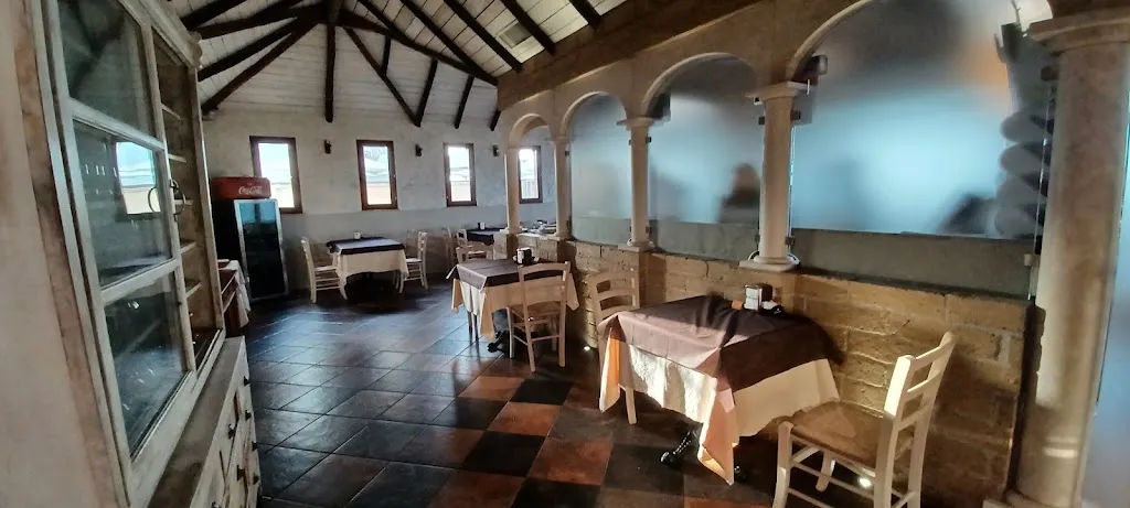 Luxar restaurant in Assemini