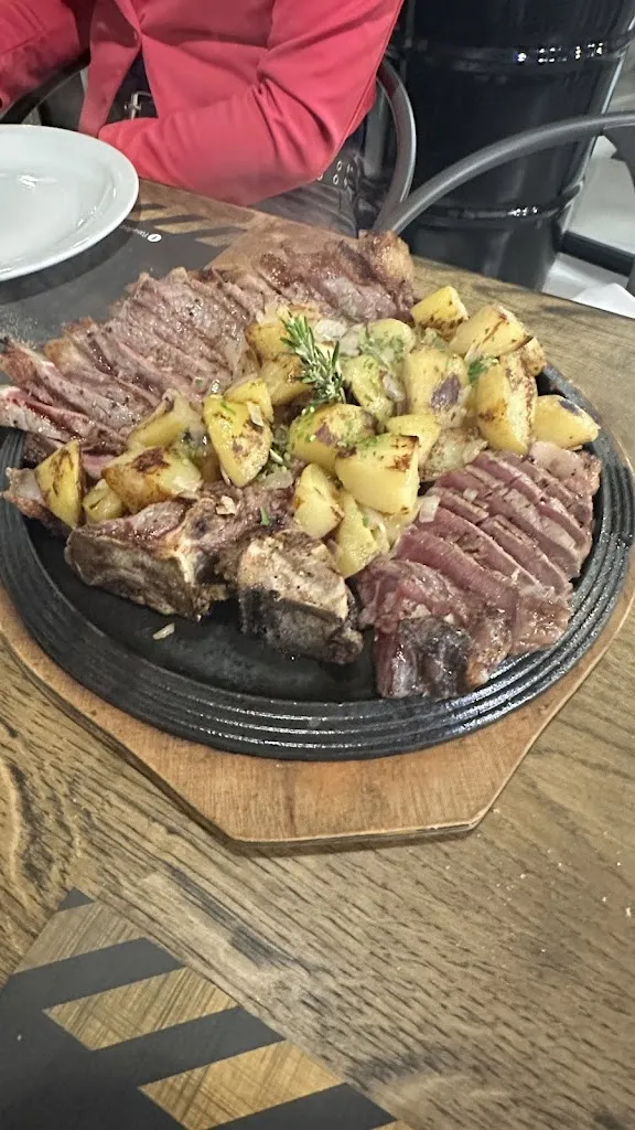 Simone Marcialis_Paradise Pizza Grill & Beers_Assemini_review