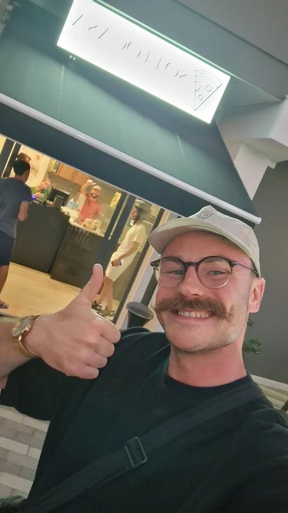 Patrik Scheibe_SottoCasa- Pizza&Passione_Assemini_review