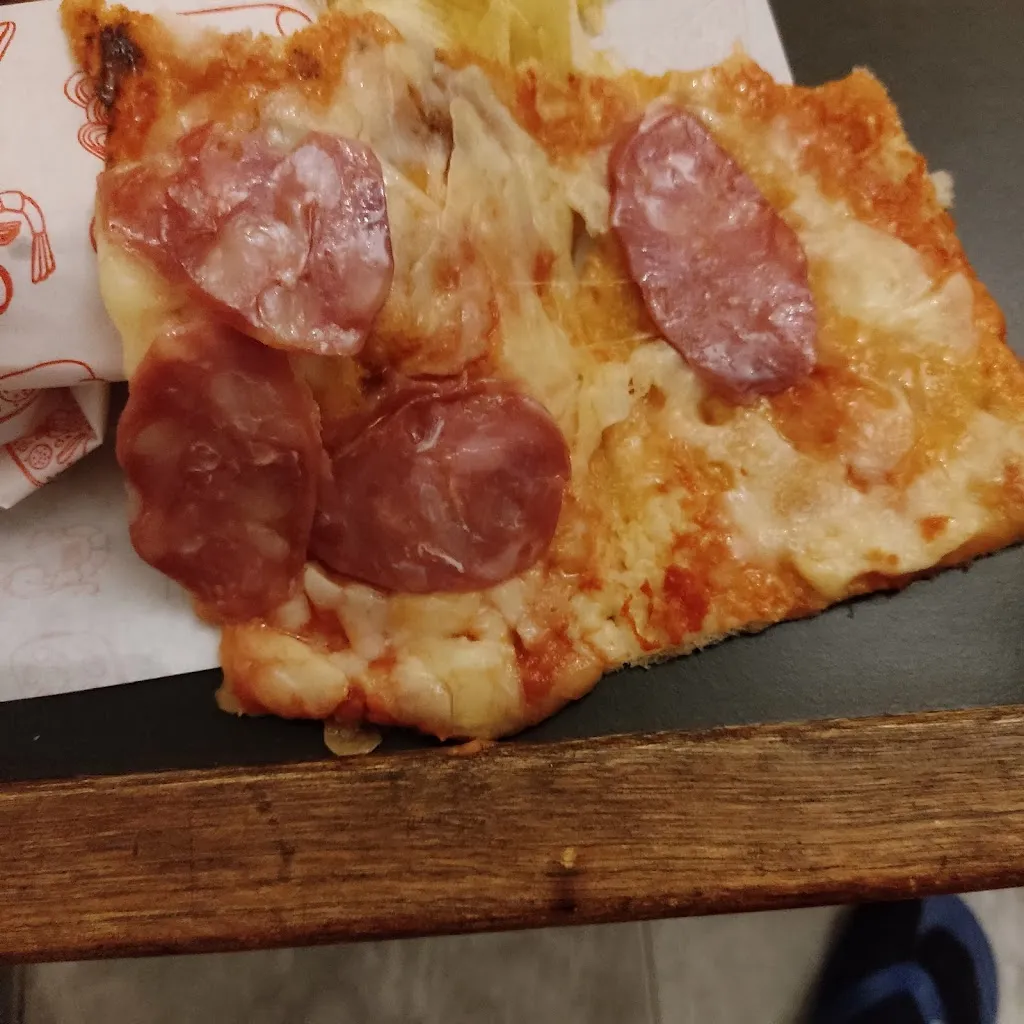 Pizzeria da Sandro e Clara_Assemini_slider_image_2