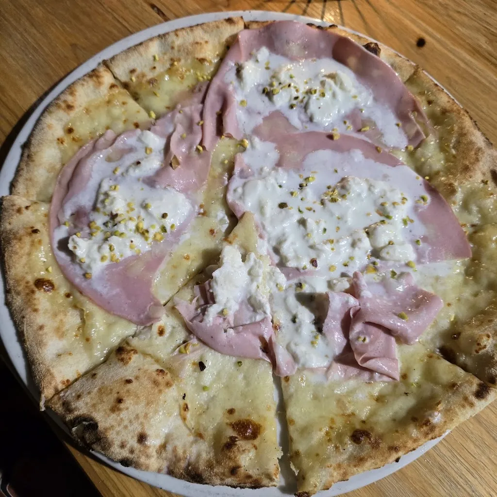 Pizzeria Ohana - Assemini_Assemini_slider_image_3