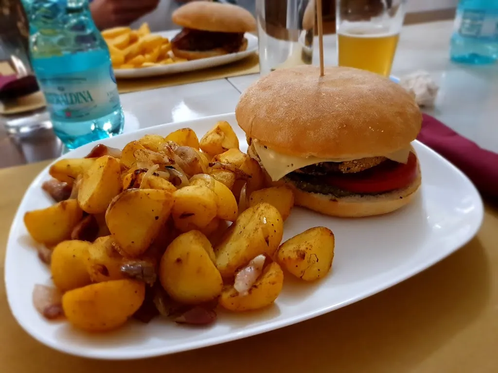 Elisabetta Saba_White Mage Ludo-Pub_Assemini_recensione