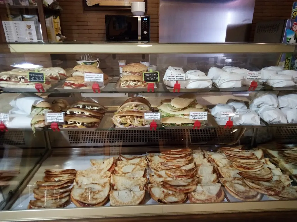 La Coccinella Fast Food restaurant in Assemini