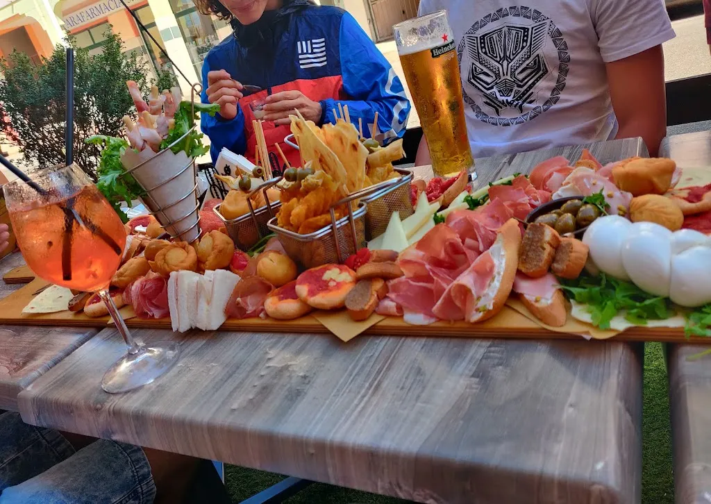 Ivana U._New Bar Mexico Assemini di Simone Mameli_Assemini_review