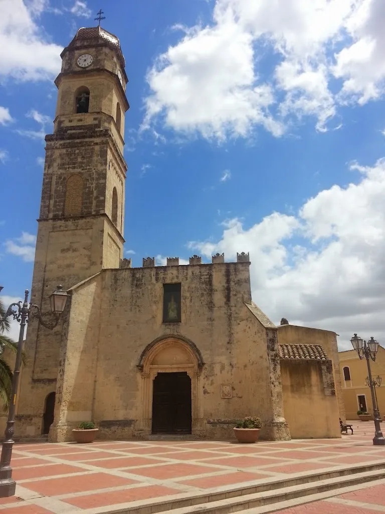 Piazza San Pietro di Coraddu Sarah_Assemini_slider_image_2