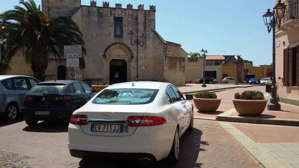 Piazza San Pietro di Coraddu Sarah_Assemini_slider_image_3