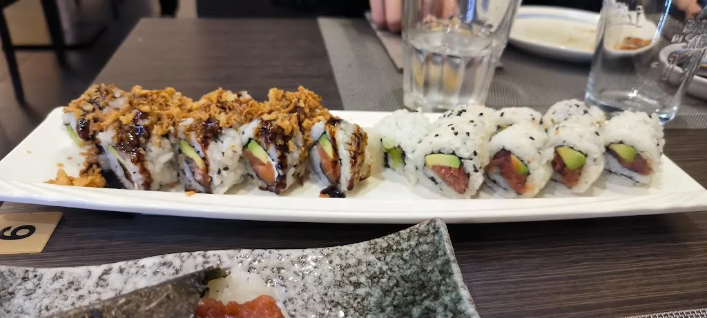 Oishii Sushi_Assemini_slider_image_2