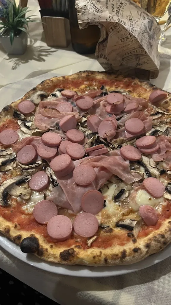 Christina H_Su Pasiu Trattoria-Pizzeria_Barumini_review