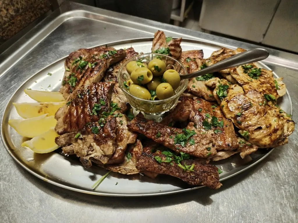 Trattoria degli Artisti_Badesi_slider_image_2