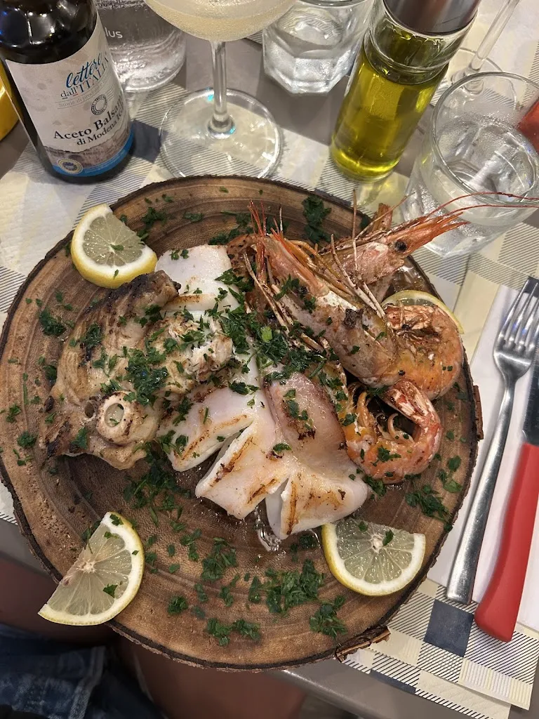 Trattoria degli Artisti_Badesi_slider_image_3