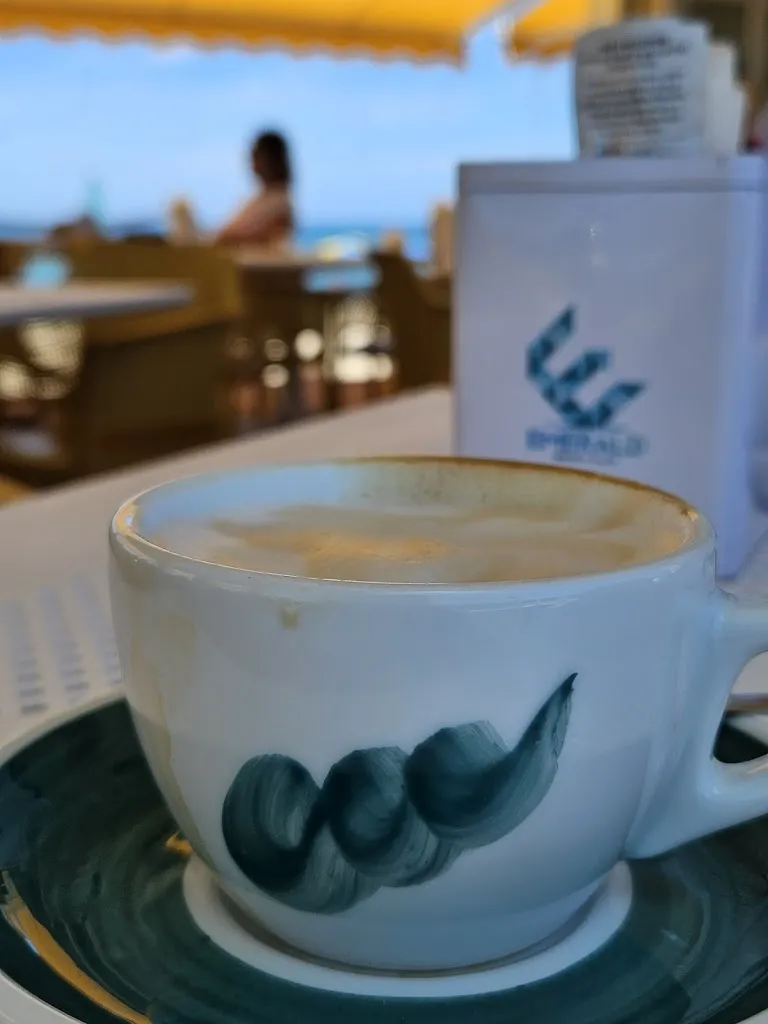 Menu_Emerald Beach Bar_Badesi_image_6