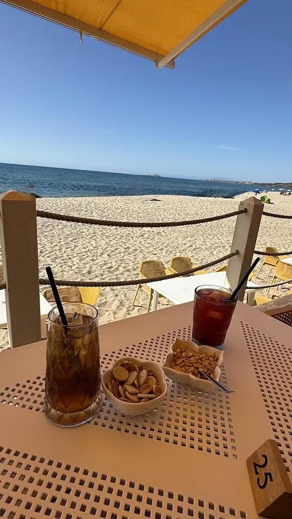 Michael M._Emerald Beach Bar_Badesi_review