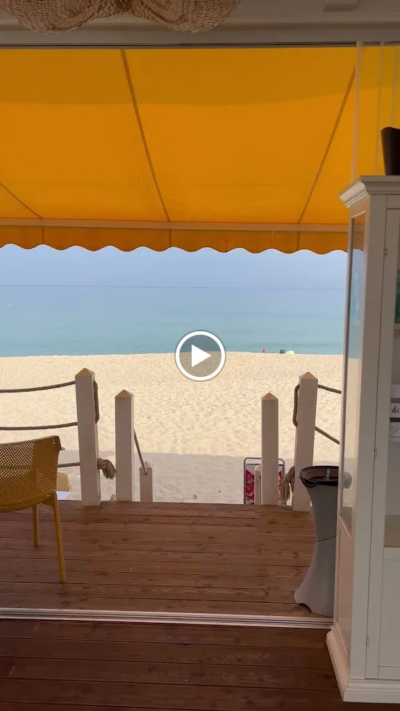 Emerald Beach Bar_Badesi_slider_image_2