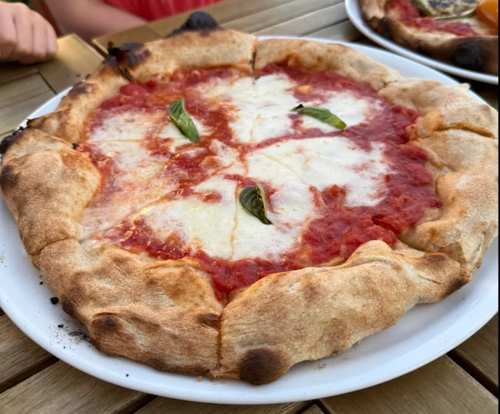 InForno pizzeria_Badesi_slider_image_3