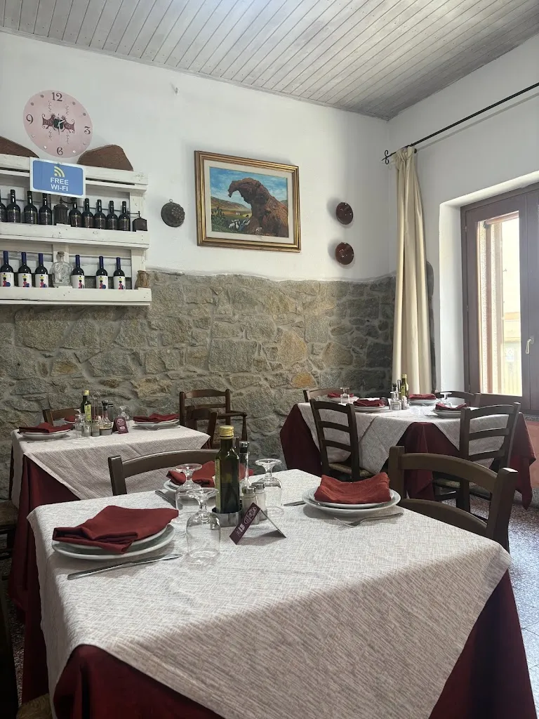 Trattoria da Paolino restaurant in Badesi