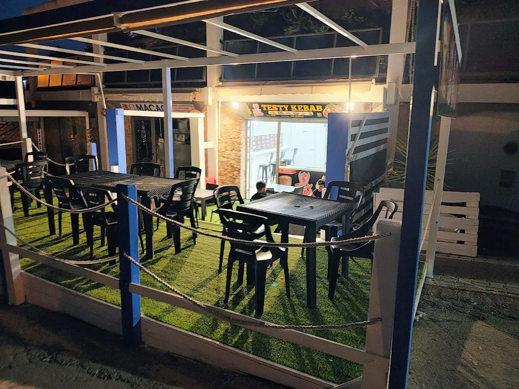 Gergo Papp_Testy Kebab_Badesi_review