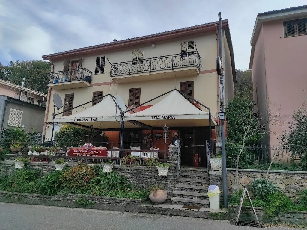 Andrea Cugini vado di camper_Garden Bar di Arangino Giulio & C. snc_Belvì_review