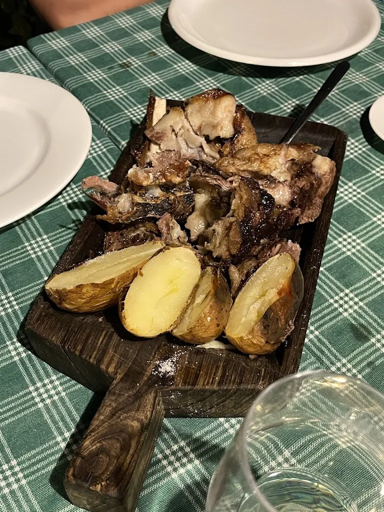 Eve Hoon_Piede Di Porko_Bari Sardo_review