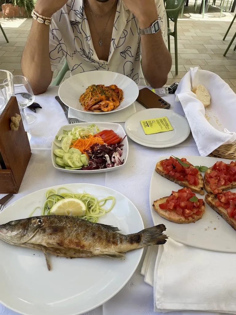 Héloïse THAO_Il Pesciolino_Bari Sardo_review