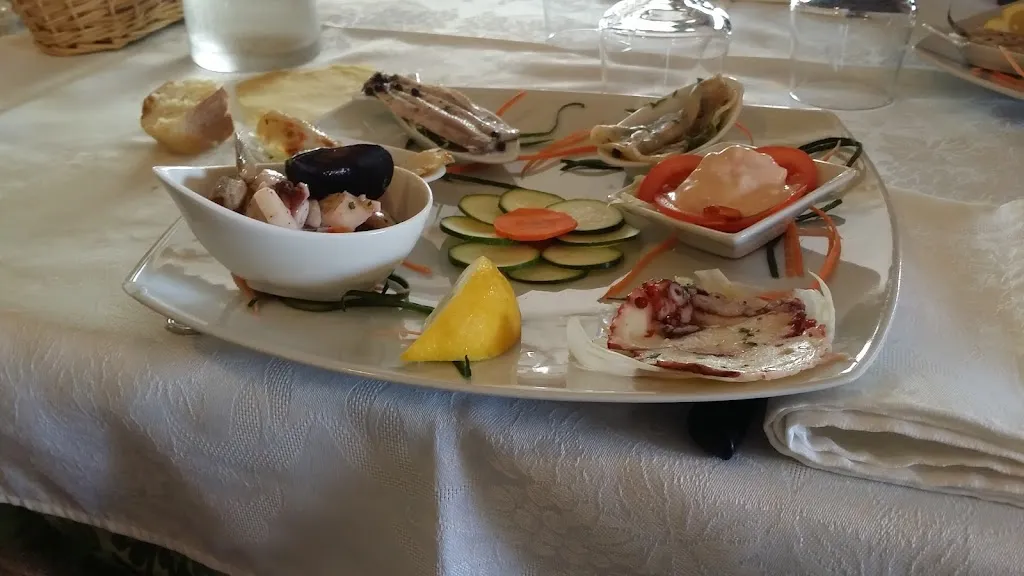 Agostino Stilli_Il Pesciolino_Bari Sardo_review