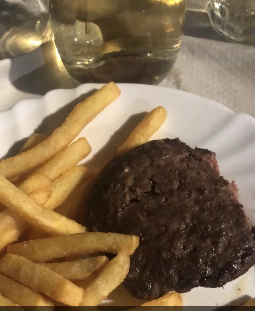 Annika Schenk_Ciringhito Bar Ristorante_Bari Sardo_review