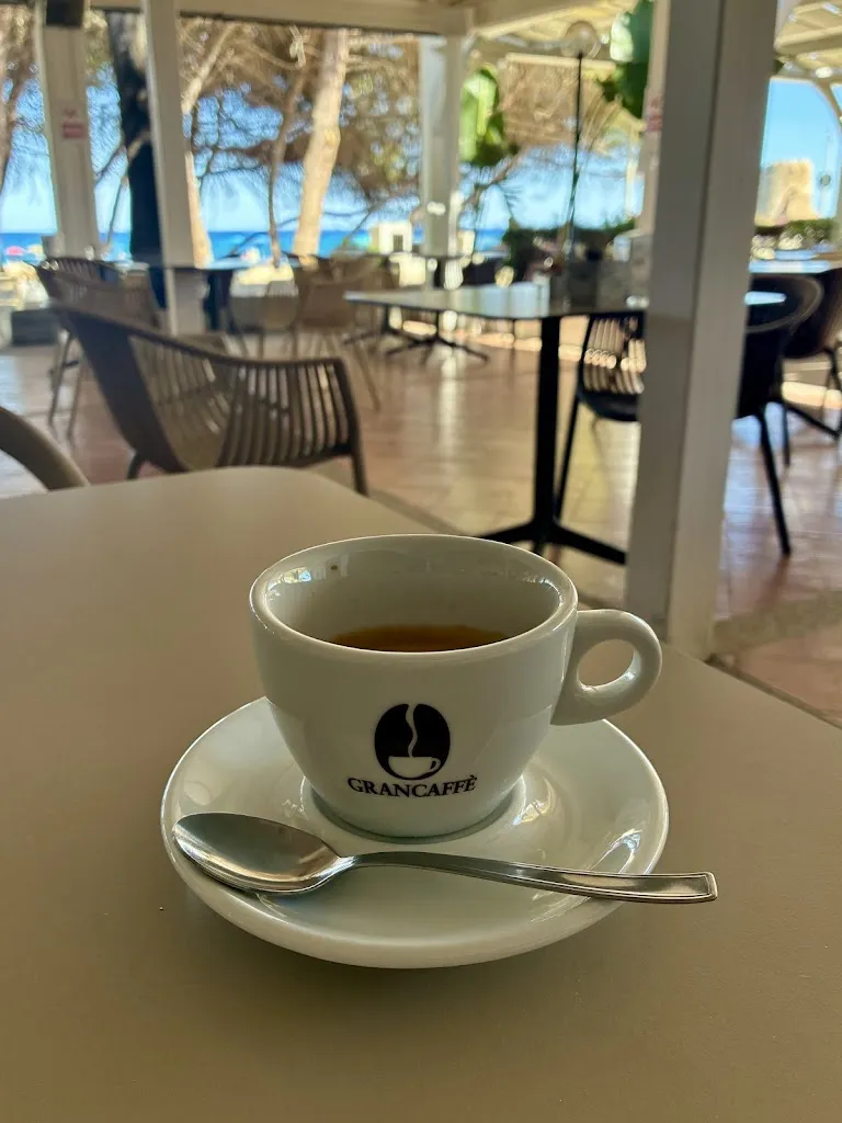 Radek Em_Talislà_Bari Sardo_review