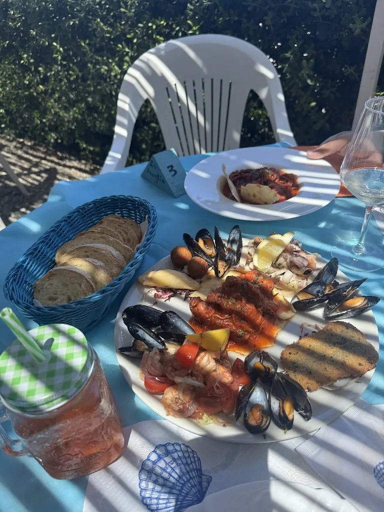 Ivona_Lo Scoglio_Bari Sardo_recensione