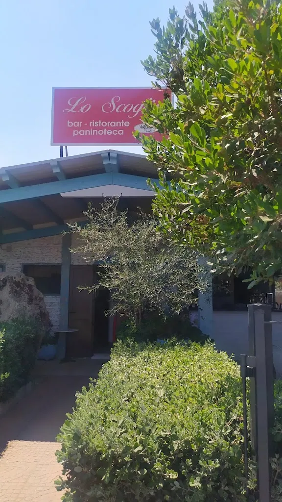 Lo Scoglio restaurant in Bari Sardo