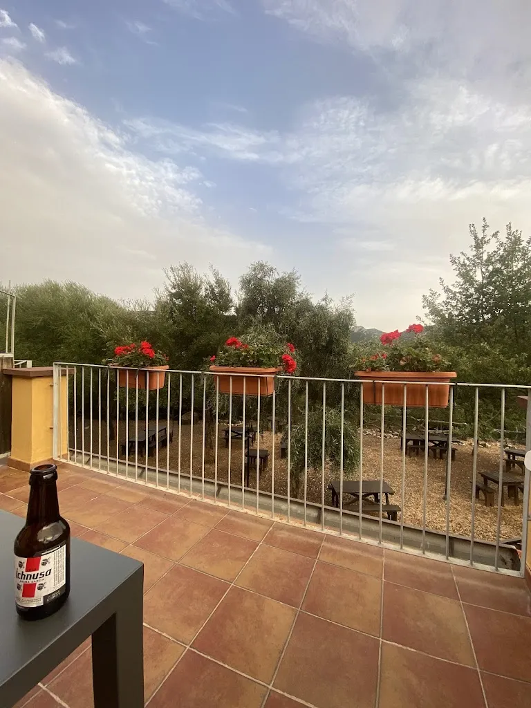 Enna Finch_Rifugio Cooperativa Goloritzè_Baunei_review