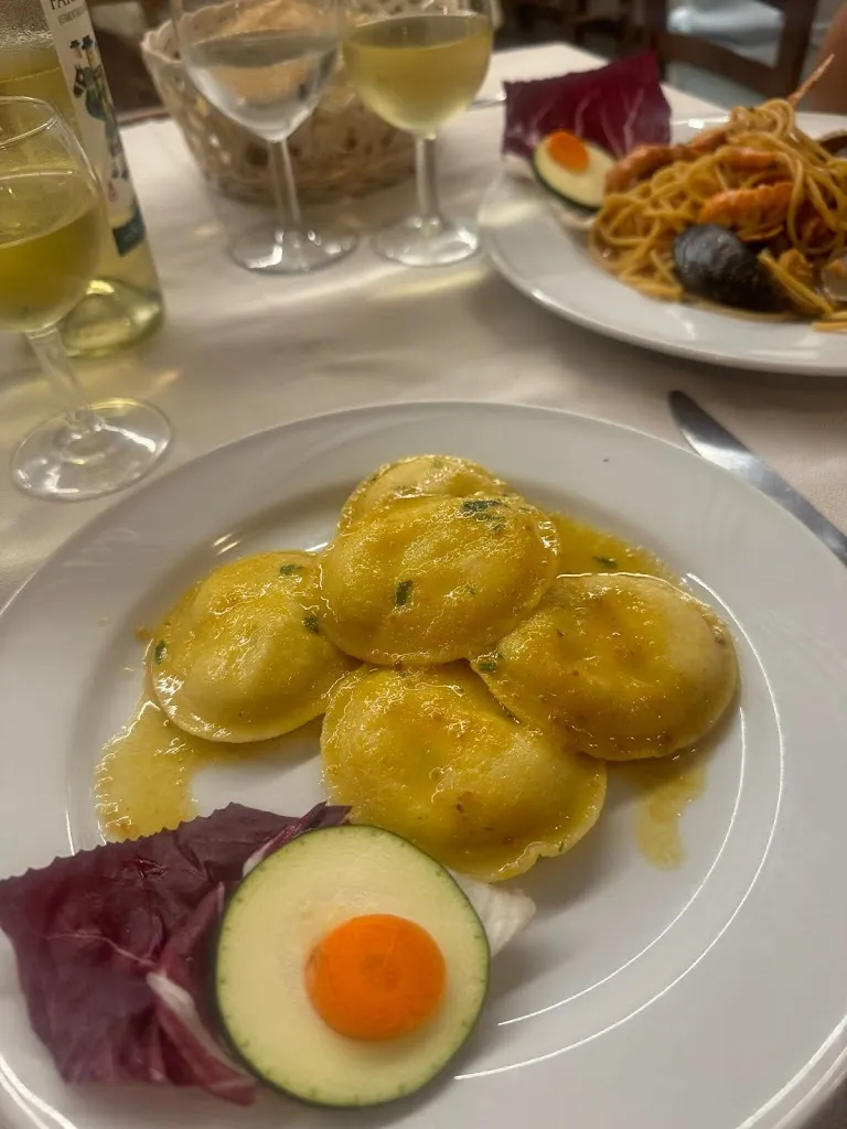 Sofia Nadia_Ristorante Lungomare Navarra_Baunei_review