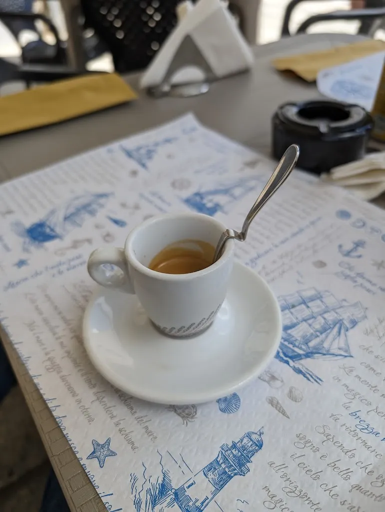 Michal Barta_Muretto Lounge Cafe_Berchidda_review