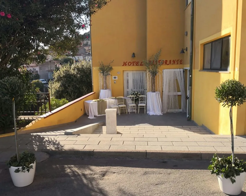 Hotel Ristorante Nuovo Limbara_Berchidda_slider_image_1