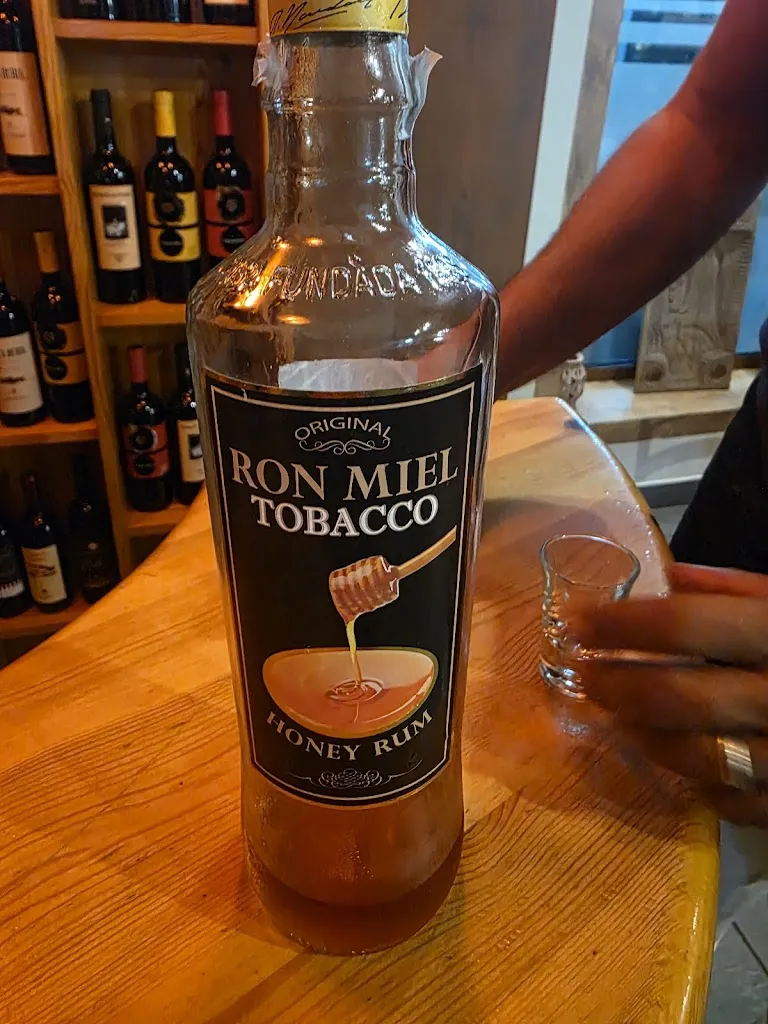 Roby Maggioni_Happy Fish_Bacu Abis_review