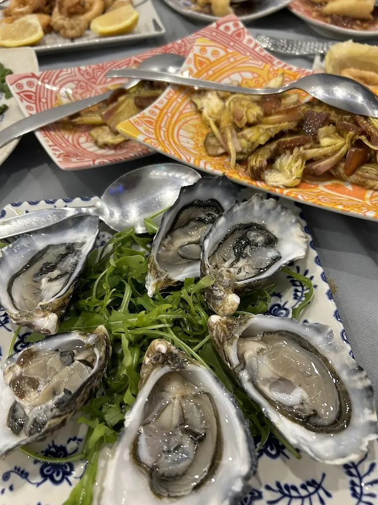 Happy Fish_Bacu Abis_slider_image_3