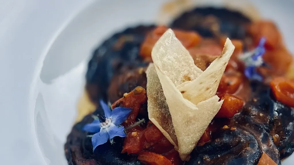 Butterfly Lounge Bar_Bacu Abis_slider_image_3