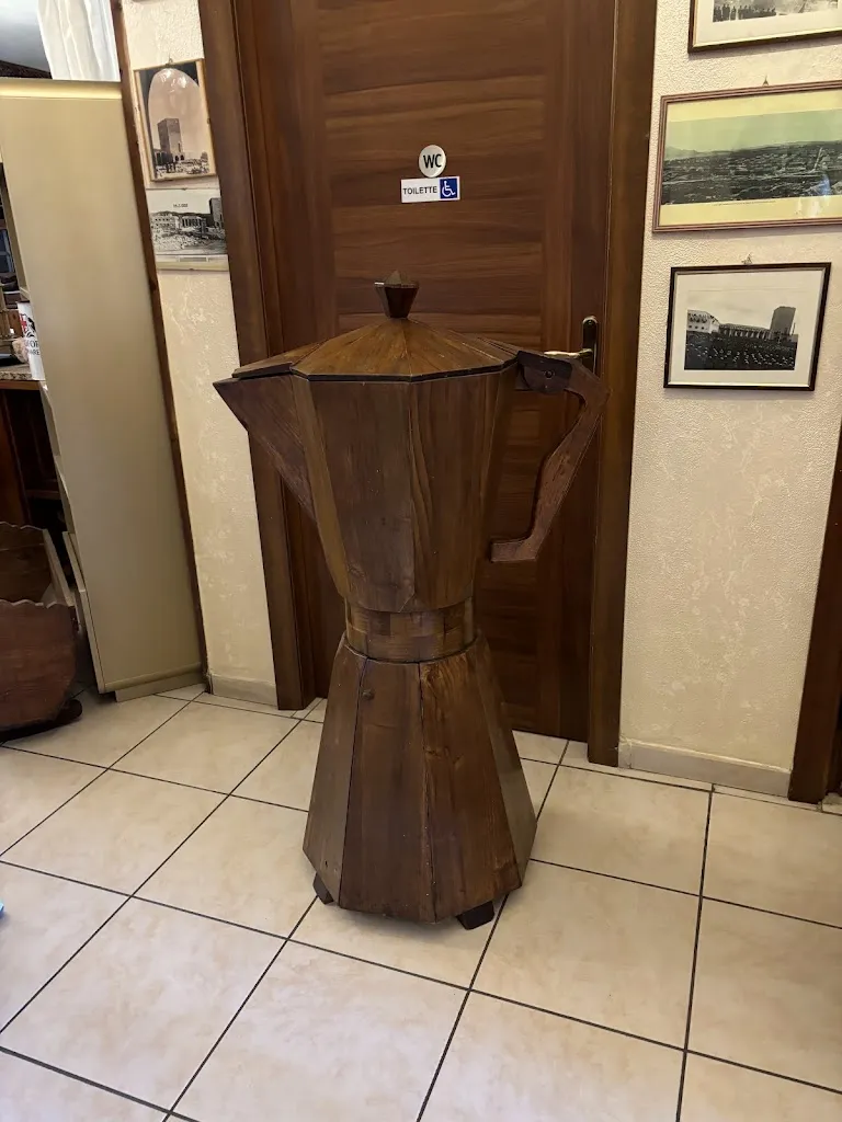 Pam B._Hotel Villaggio Ristorante Pizzeria Museo TANIT_Bacu Abis_recensione