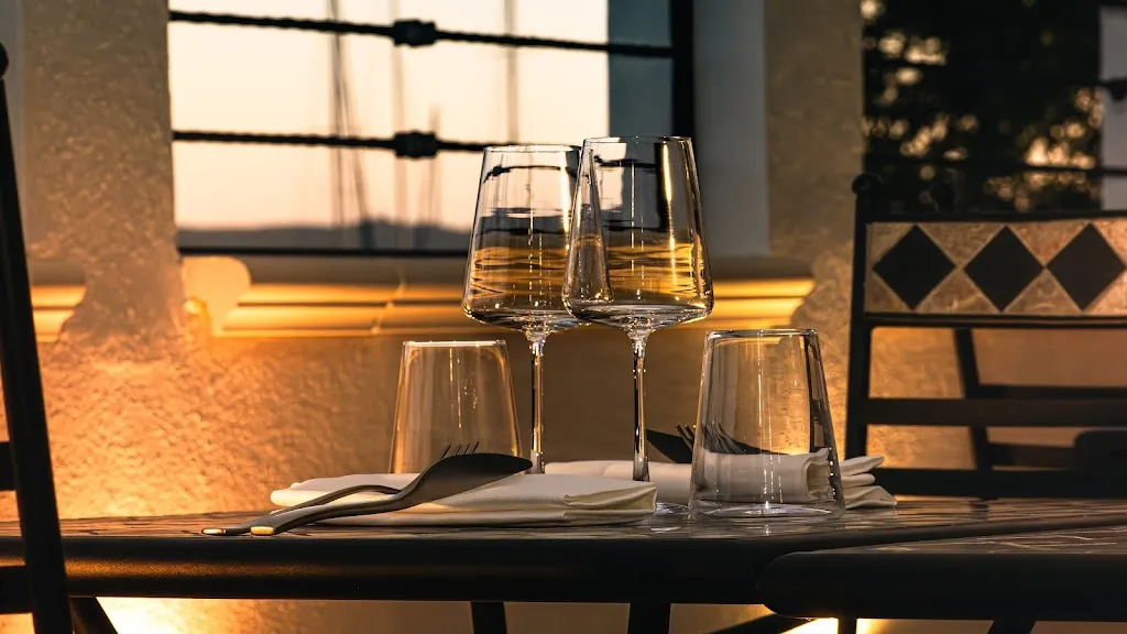 CRVDO restaurant in Bacu Abis