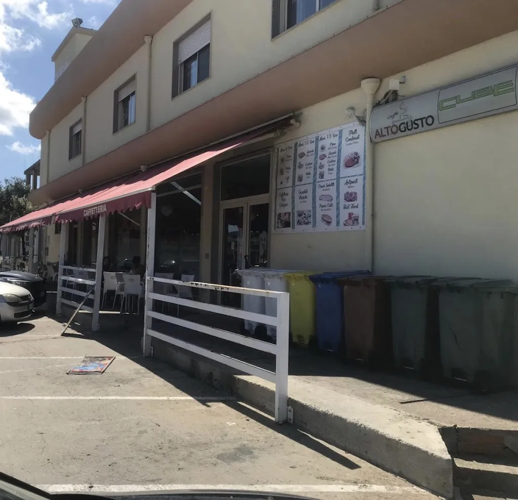 Simone Usala_Cube Bar Carbonia_Bacu Abis_review