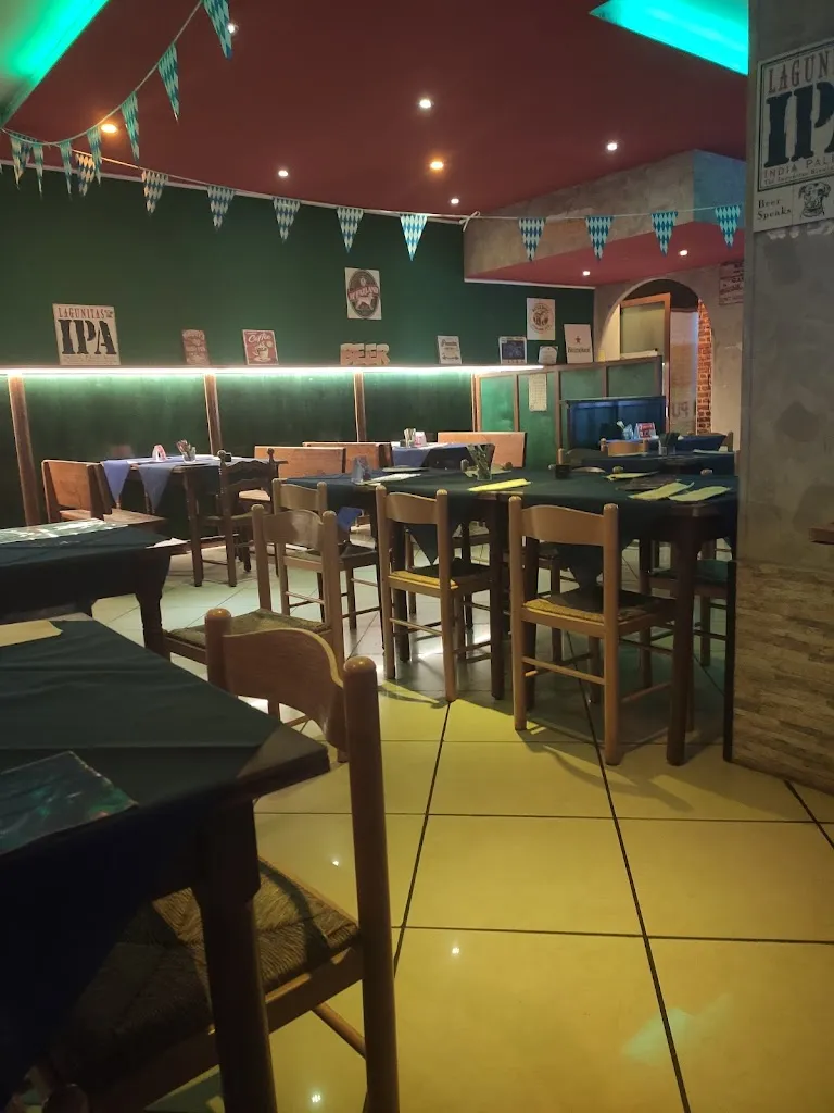 Blanconiglio Irish Pub_Bacu Abis_slider_image_1