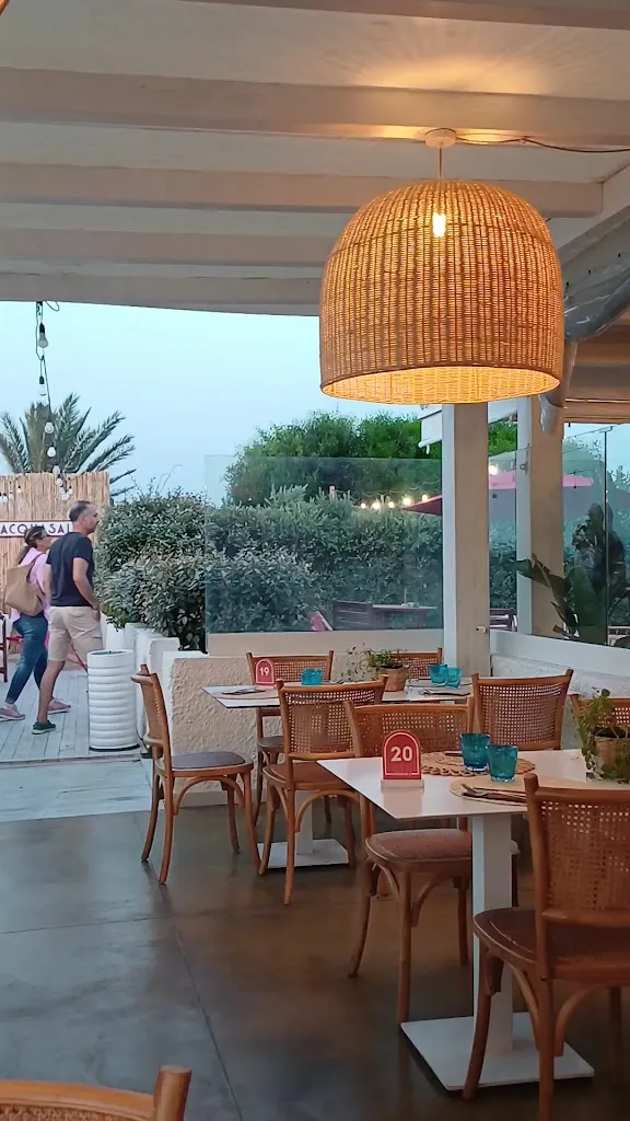 AcquaSale | Pizza, fritto e mare_Bacu Abis_slider_image_3