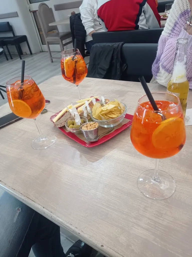 Luana Corrias_L'Angolo di Lucia Casula.. caffetteria_Bacu Abis_review