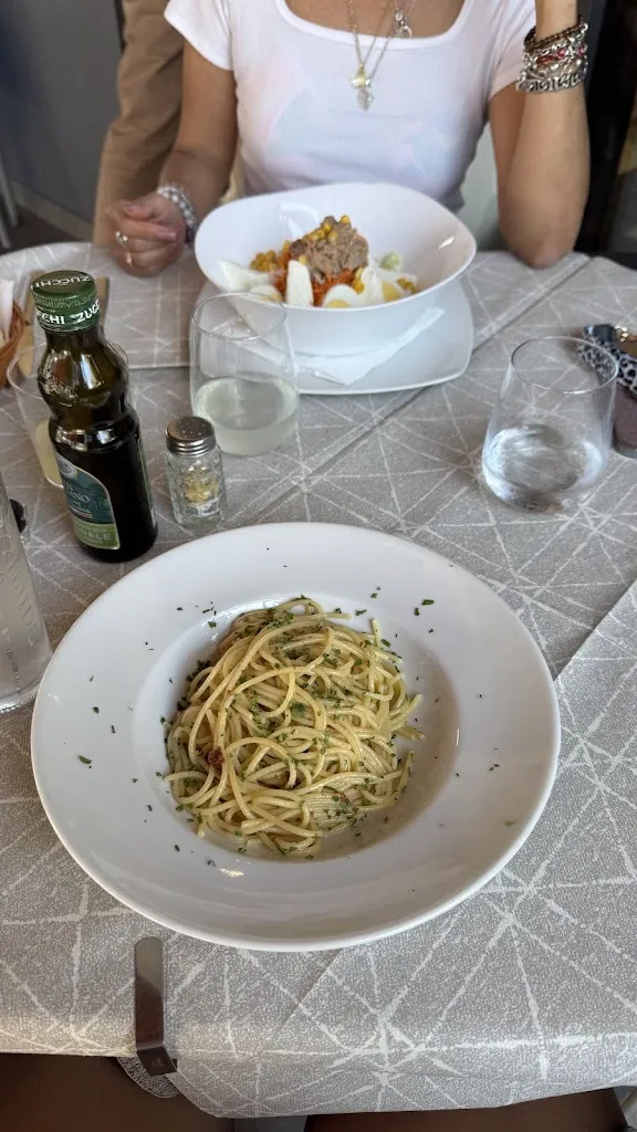 Camila Caro Salgado_Temptation- Ristorante di cucina Sarda a Domusnovas_Bacu Abis_review