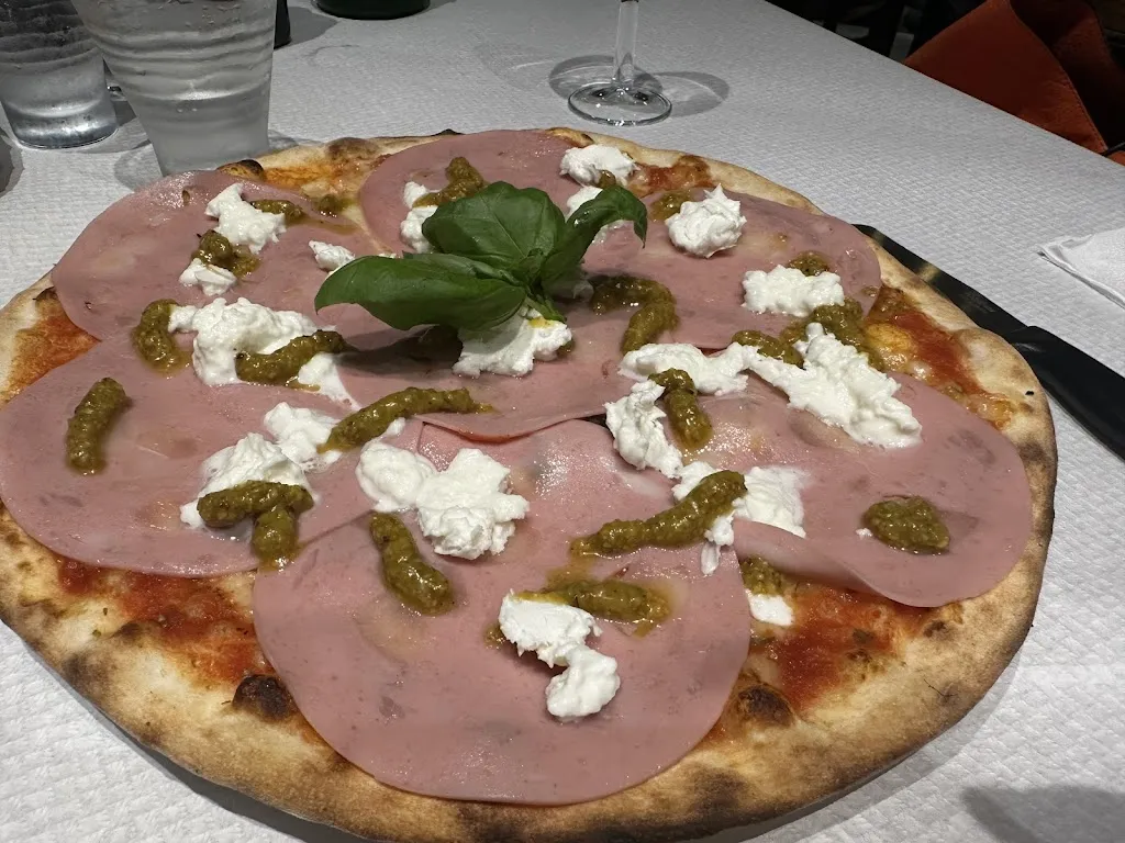 Annemarie Kleefstra_Pizzeria 