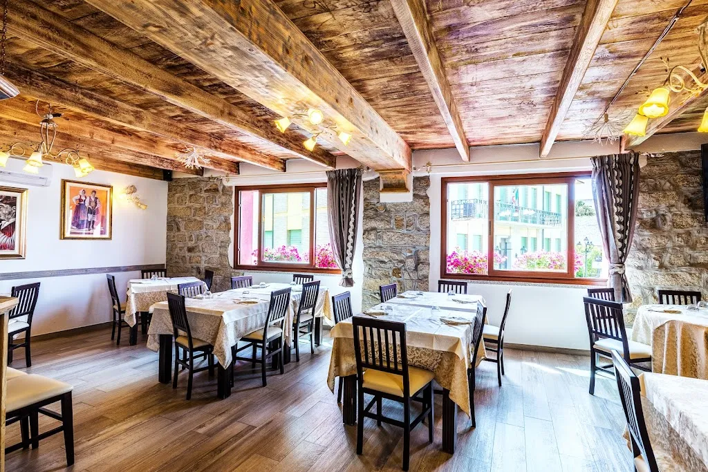 Ristorante Pizzeria Affittacamere Logudoro restaurant in Buddusò