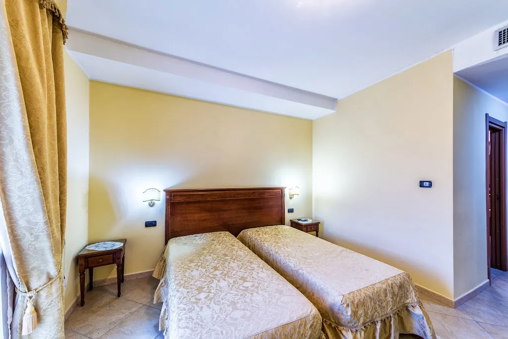 Albergo Ristorante La Madonnina_Buddusò_slider_image_1