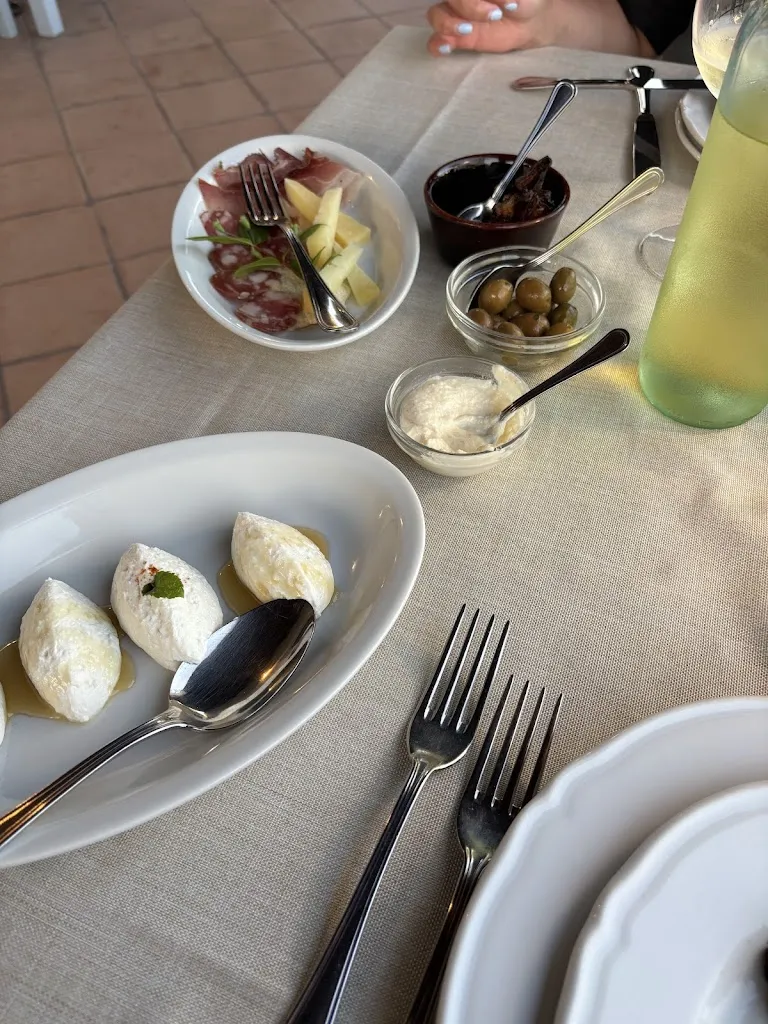 Lauri Jantunen_Agriturismo Cabu Abbas_Bessude_review